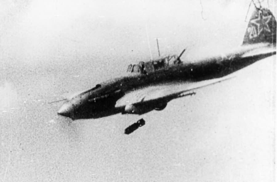 Il-2M3 code 2 1944