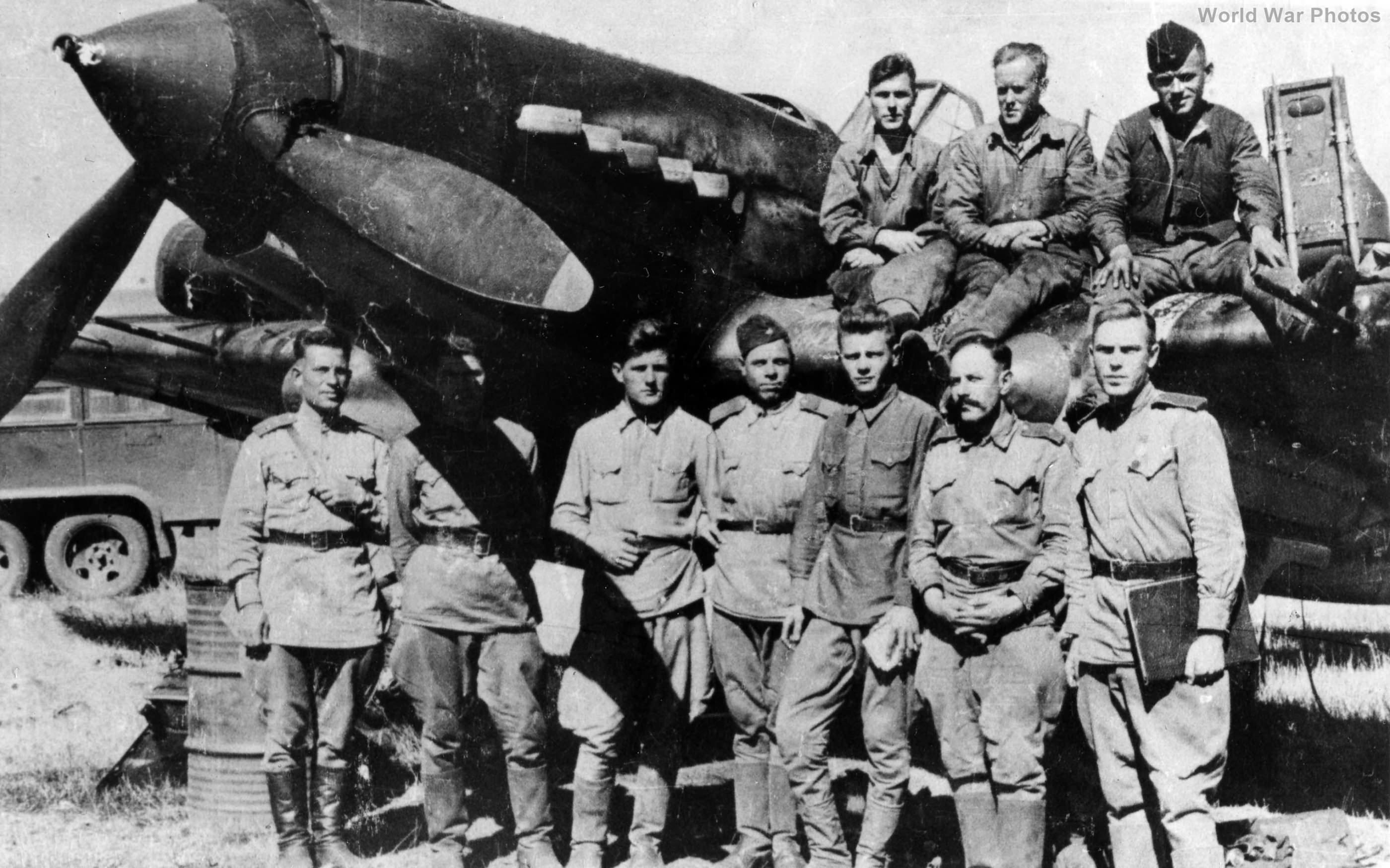 Ilyushin IL-2 and pilots of the 800 ShAP September 1943