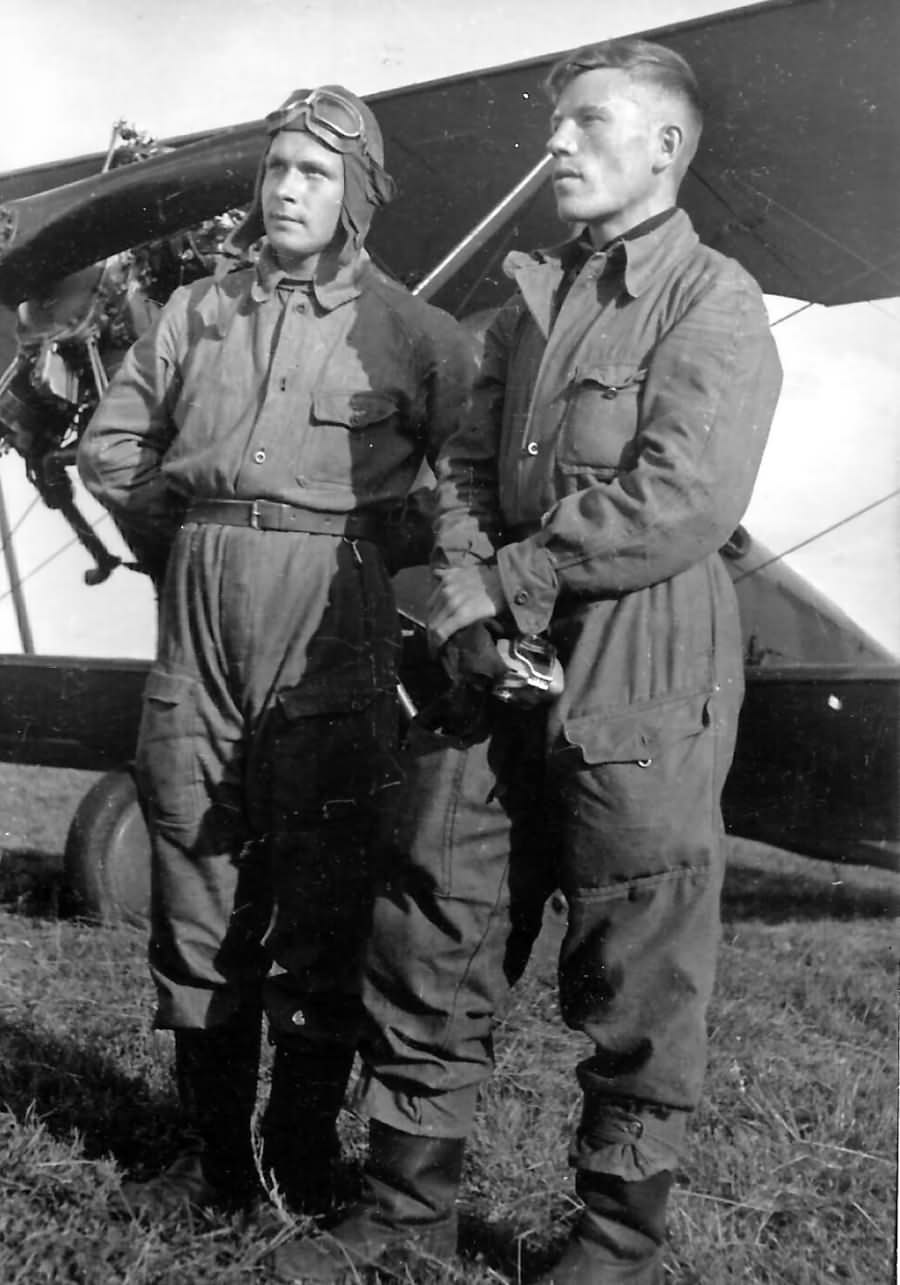 Po-2 / U-2 Кукурузник with crew