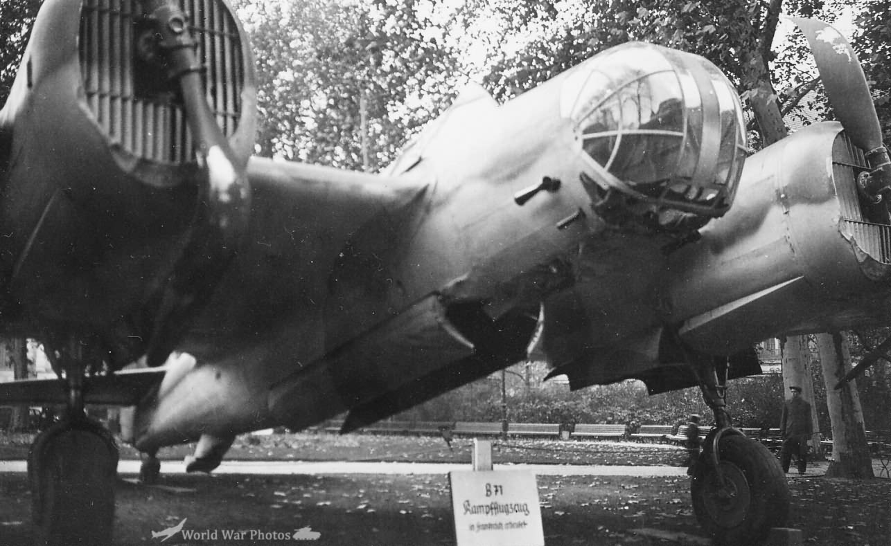 Avia B-71