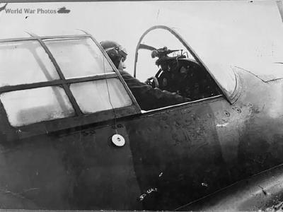 The Su-2 pilot in the cockpit