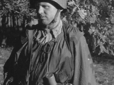 Soviet soldier 19