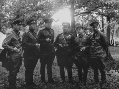 Soviet soldiers 33