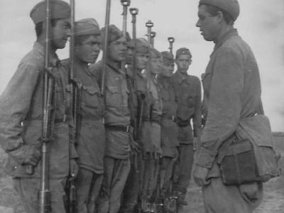 Soviet soldiers with PTRD