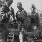 Soviet 82 mm mortar squad 2