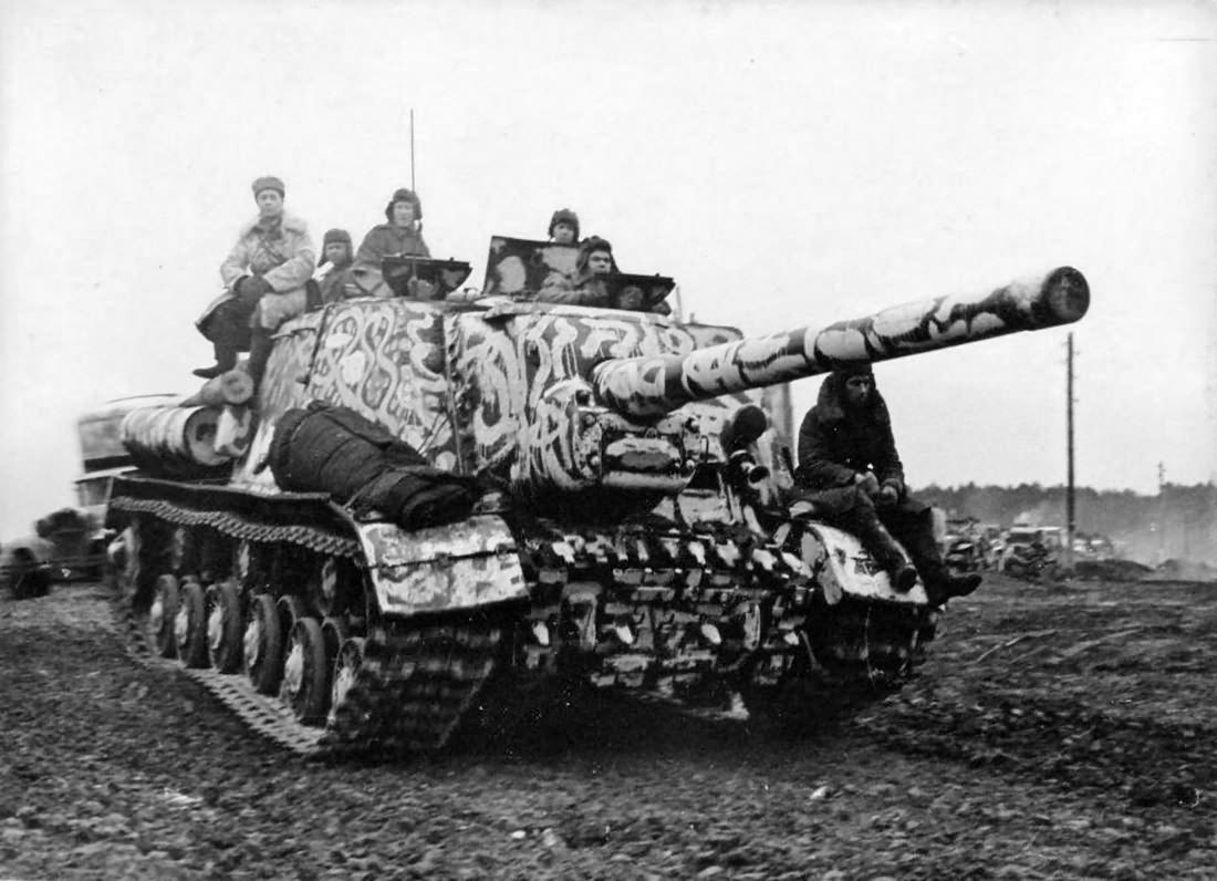 ISU-122 with winter camouflage 2