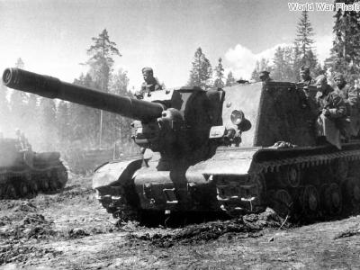 ISU-152 of the 396th Guards SPG Regiment June 1944
