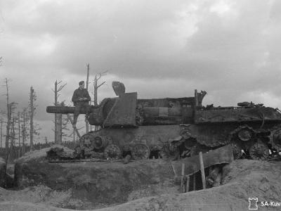 ISU-152 destroyed in Finland 3