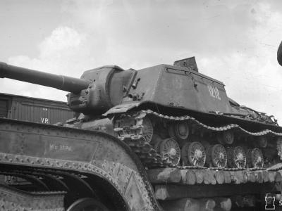 Captured ISU152 code 1212 Finland 1944