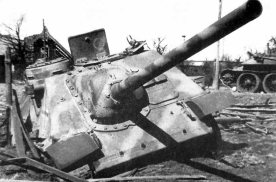 German SU-100 Danzig area 1945