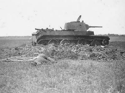 Operation barbarossa Soviet tank BT-7 9
