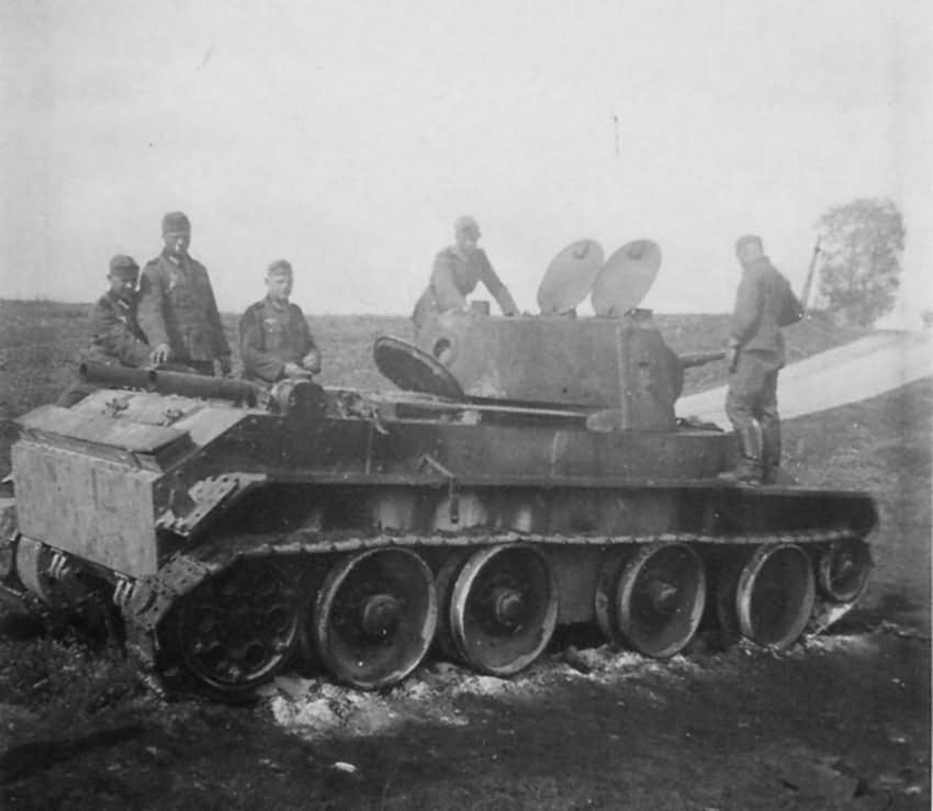 Soviet tank BT-7 16