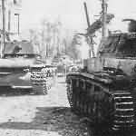 heavy tank KV-1 and Panzer IV Ausf F 623