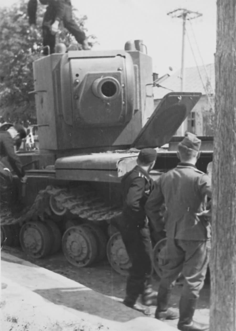 German soldiers examining knocked out KV2 tank 1941 6