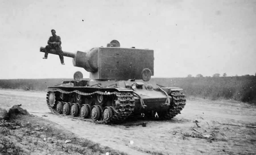 Tank KV2 eastern front 1941 6