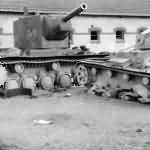 KV2 and T-26 tanks 1941 Operation Barbarossa