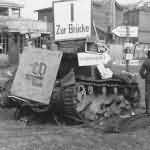 T-26 tank as road sign wegweiser
