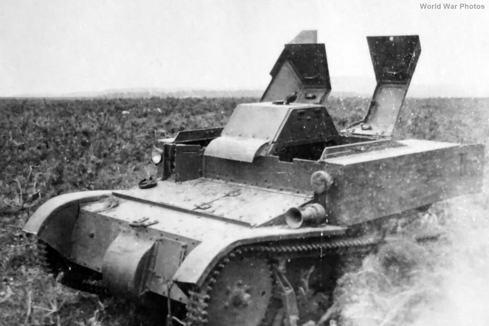 Tankette T-27