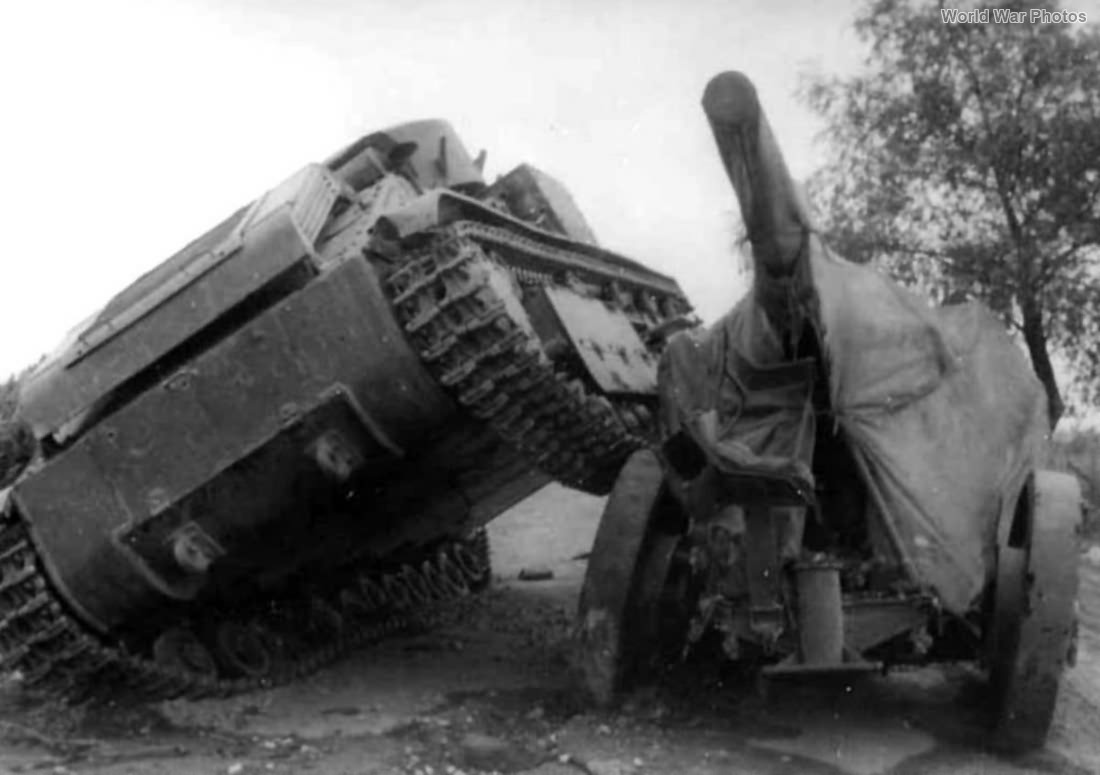 Abandoned T-28 1941 16