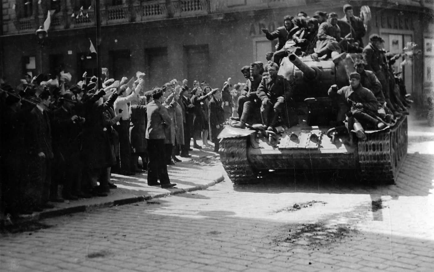 T-34-85 – Prague uprising 1945