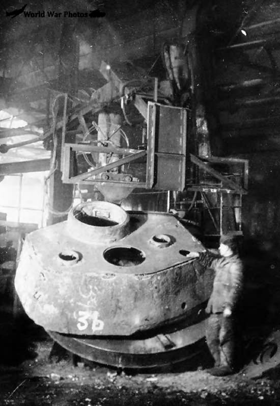 Installation for automatic submerged-arc welding