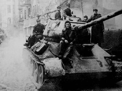 Polish T-34/85 tank