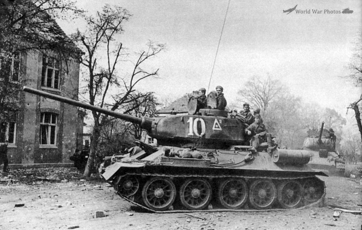 T-34-85 10