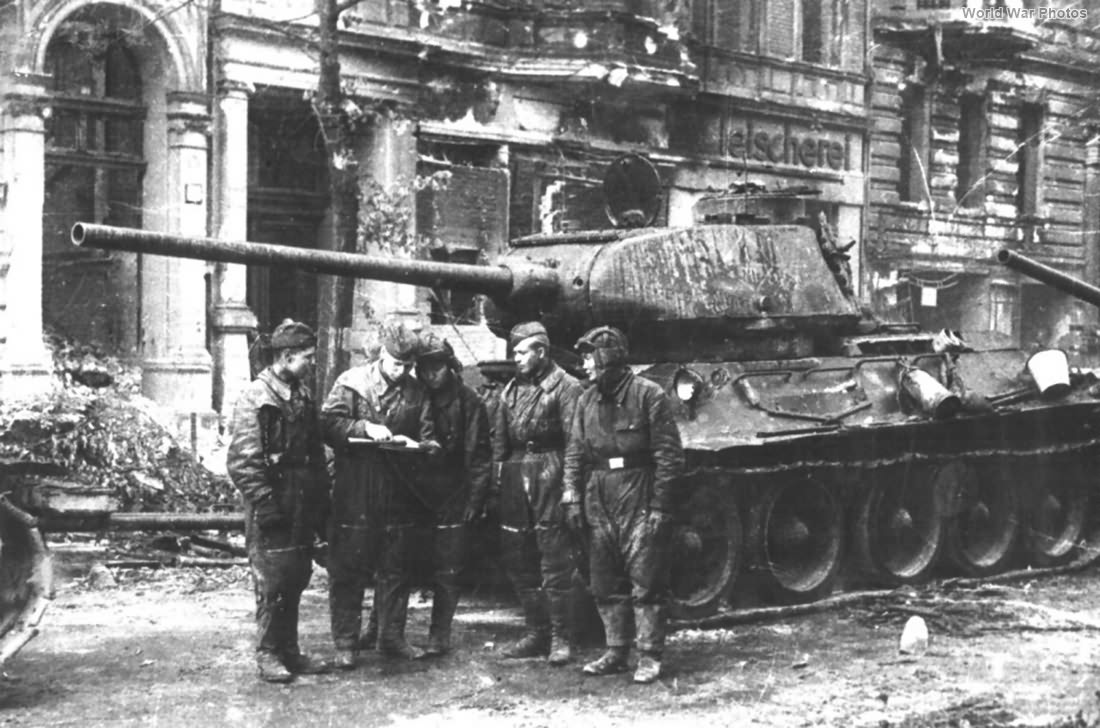 T-34-85 from 1st Guards Tank Brigade April 1945 2