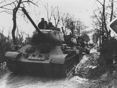 T-34-85 Hungary 1945