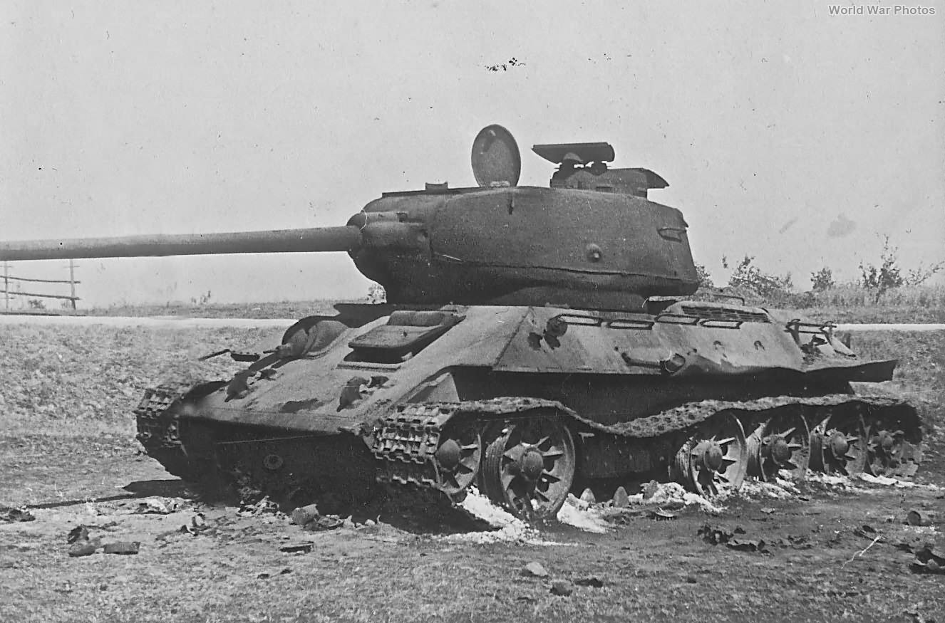 T-34/85 Riga area 1944