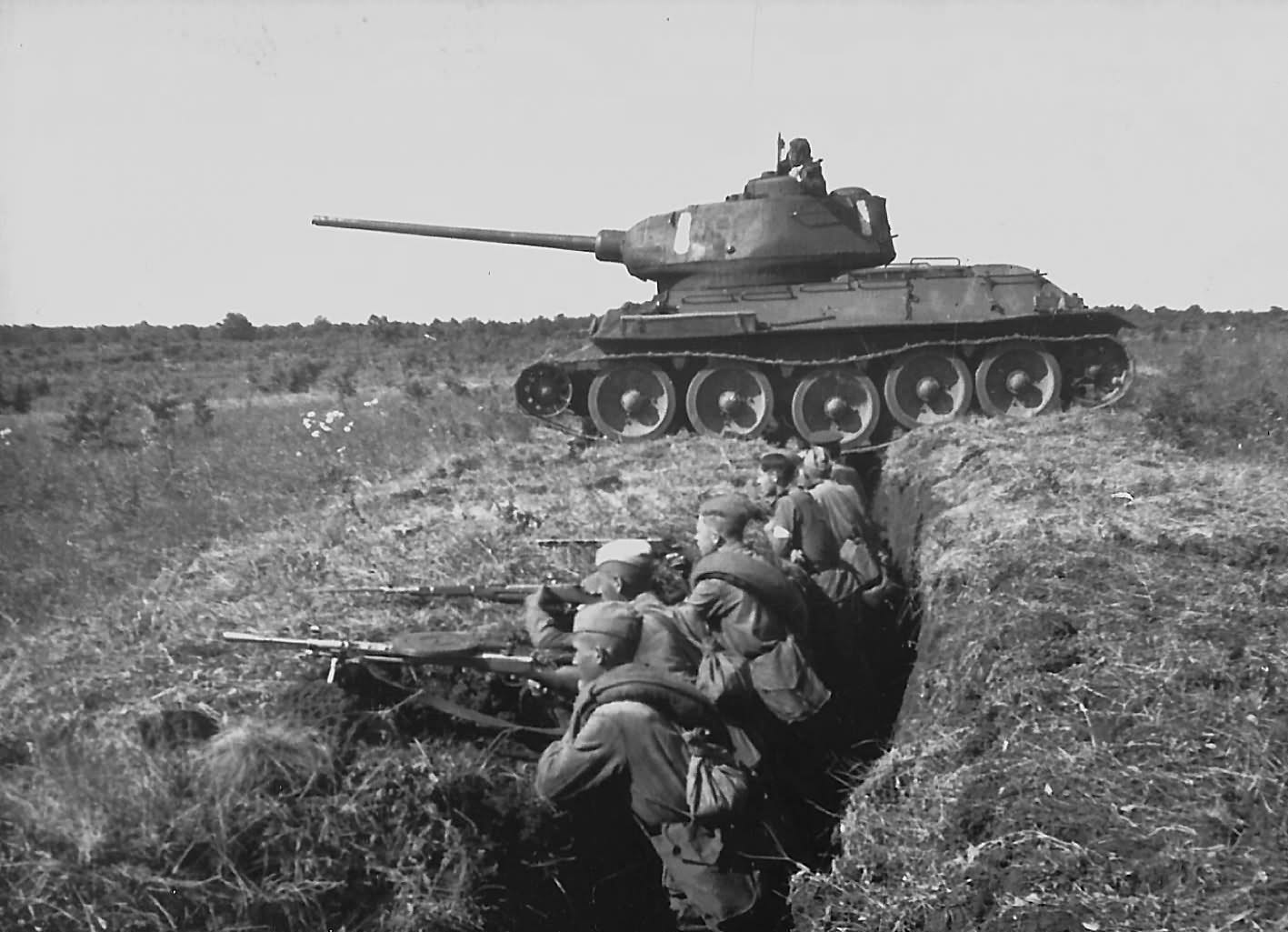 T-34/85 during a field exercise