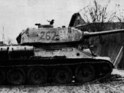 Medium tank T-34/85 262 of 5th Guards mechanized corps