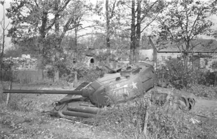 Nemmersdorf soviet tank T-34/85 of the 2nd Guards tank corps