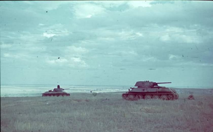 T-34 soviet tanks in color