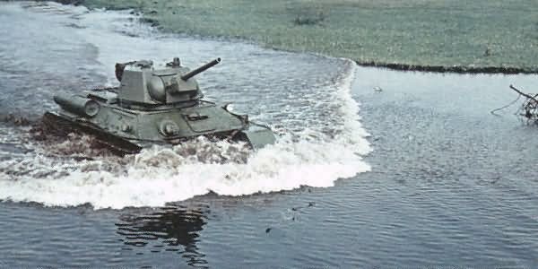 T-34 tank color photo 5