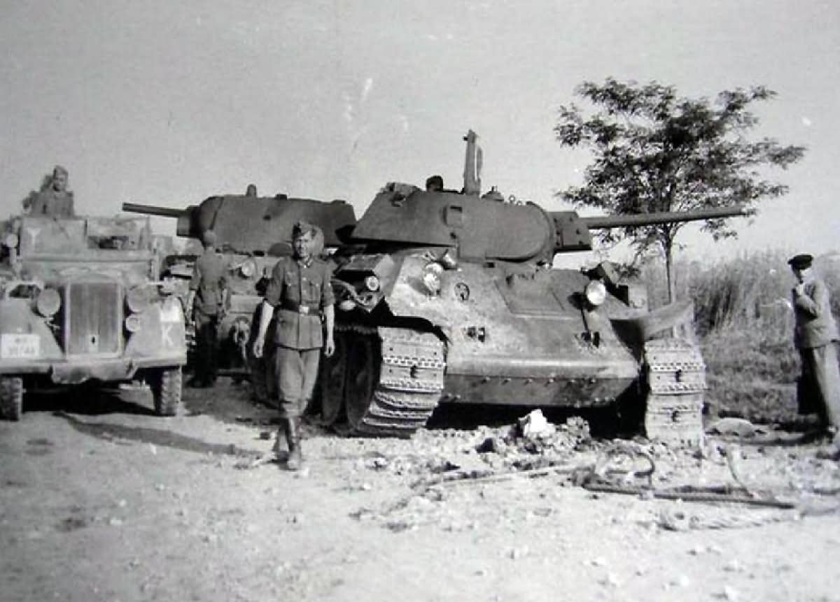 Premium Photo  Illustration of a black soviet t-34 tank with fine