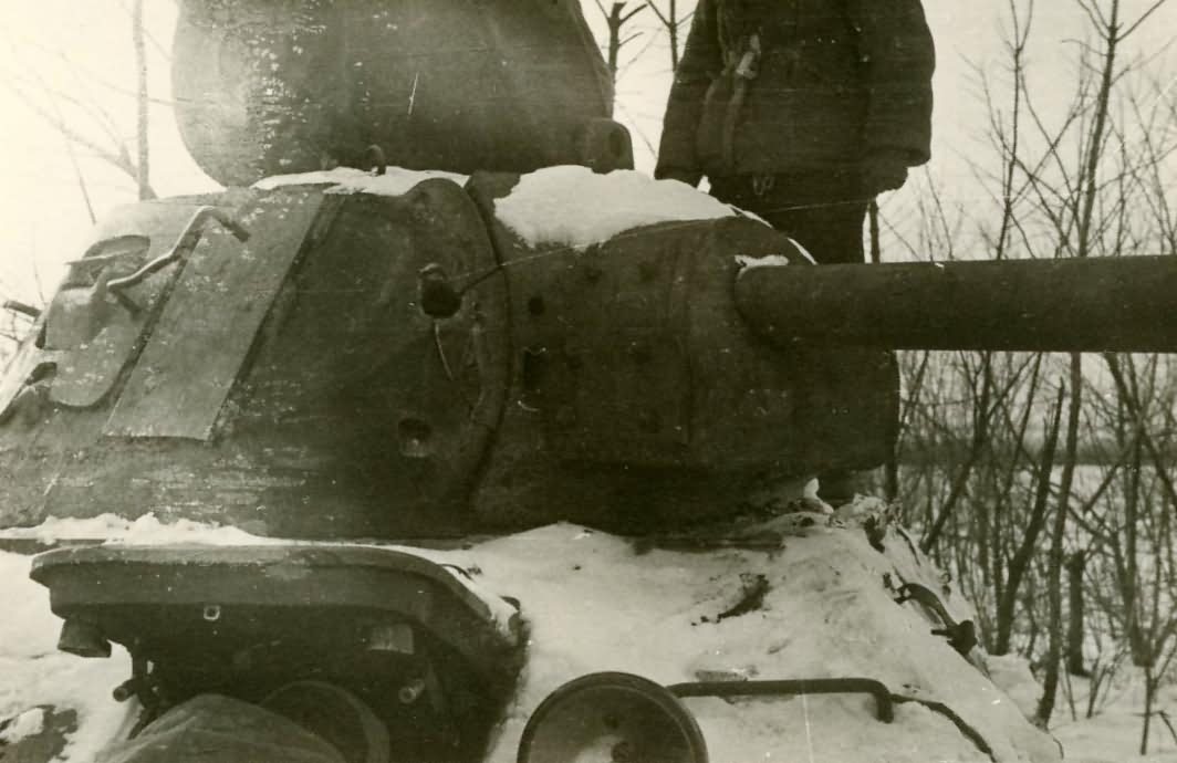 T-34 soviet tank 26