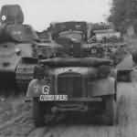 Captured Early T-34 76 tank and Stoewer typ 40 WH-118243