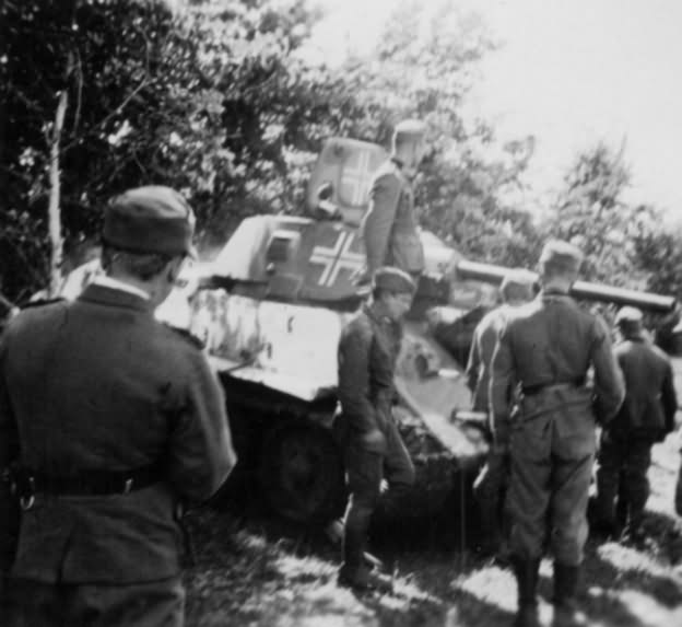 T-34/76 tank in german Wehrmacht service 41