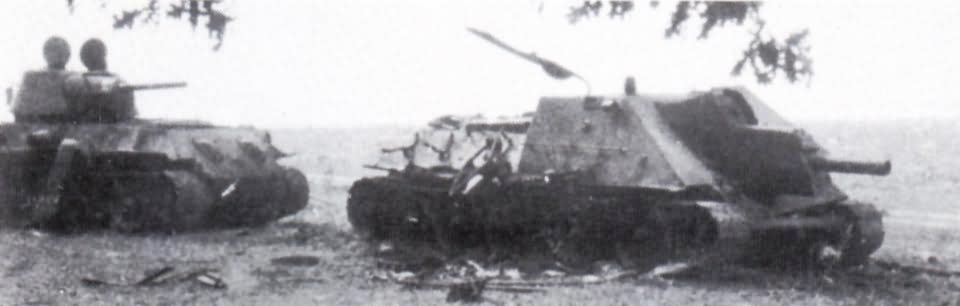T-34 tank and SU-122 (СУ-122)