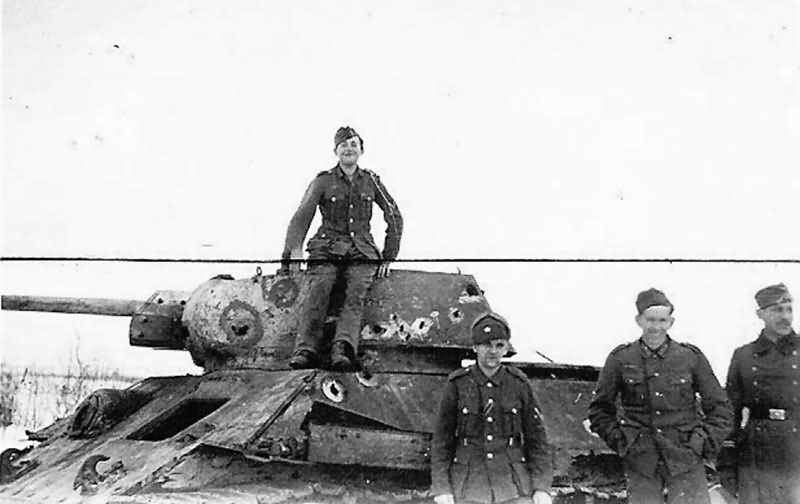 Soviet T-34 tank 7