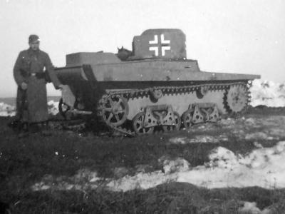 Schwimm Panzerkampfwagen T-37 731 (r) Beute panzer Balkenkreuz April 1942
